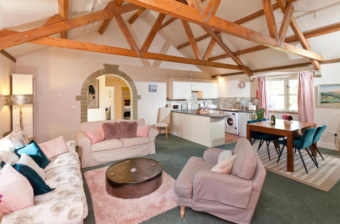Spacious Swallow Cottage Tisbury Zewnętrze zdjęcie