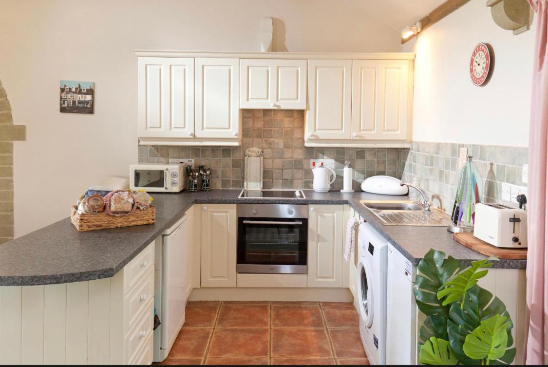 Spacious Swallow Cottage Tisbury Zewnętrze zdjęcie