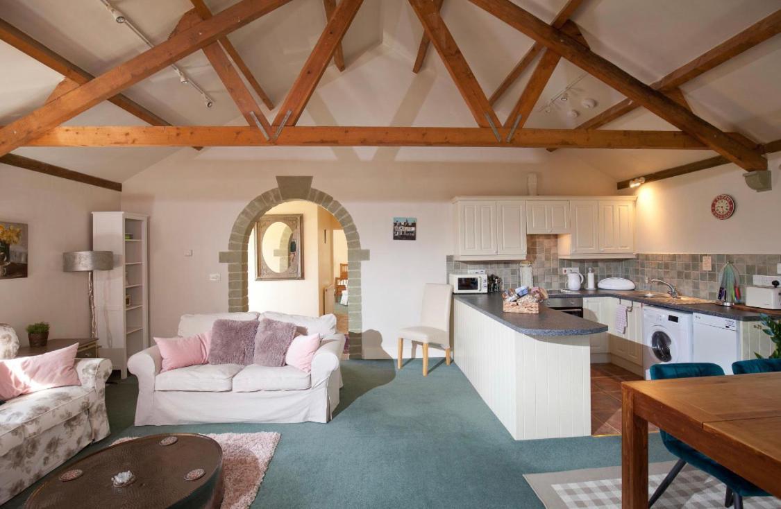 Spacious Swallow Cottage Tisbury Zewnętrze zdjęcie