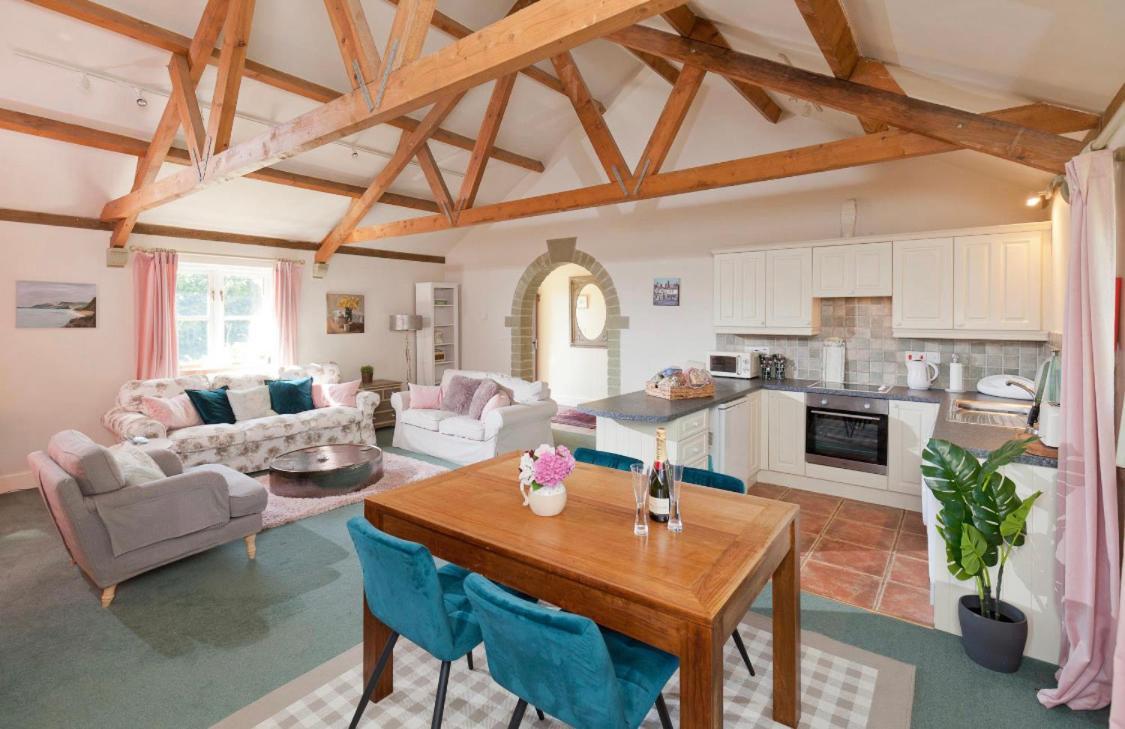 Spacious Swallow Cottage Tisbury Zewnętrze zdjęcie